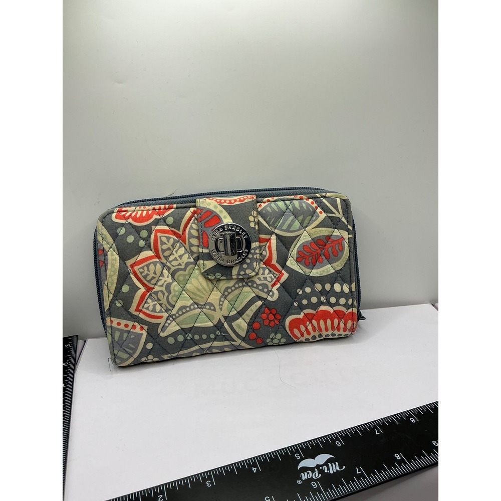 Vera Bradley Quilted Cotton Turnlock Wallet Gray Red Floral Paisley Zip Around
